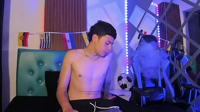 Mike_red Webcamshow
