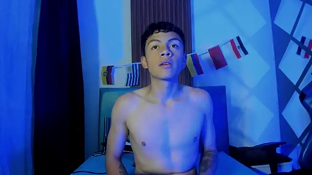 Mike_red Webcamshow
