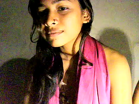 Roseyy_001 Show Webcam