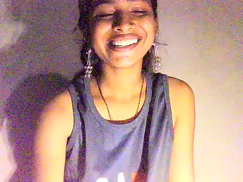 Chat +18 de Roseyy_001 ao vivo