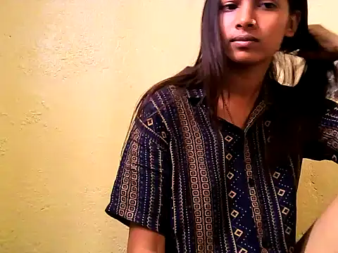 Roseyy_001 Show Webcam