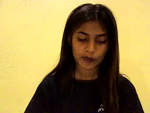 Roseyy_001's Live XXX Chat
