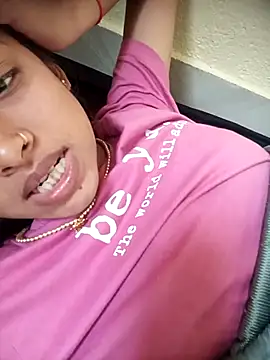Roseyy_001's Live XXX Chat