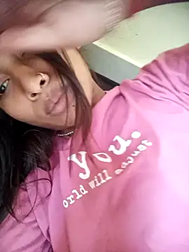Roseyy_001 – Live XXX-chat