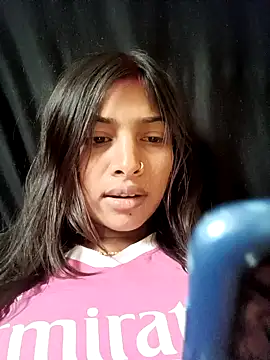 Roseyy_001's Webcam Show