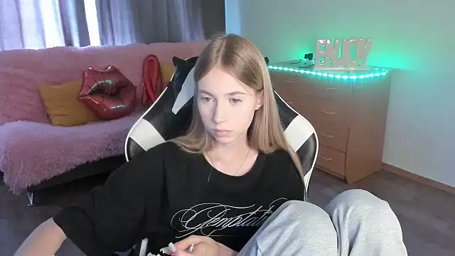 ModelPi's Webcam Show