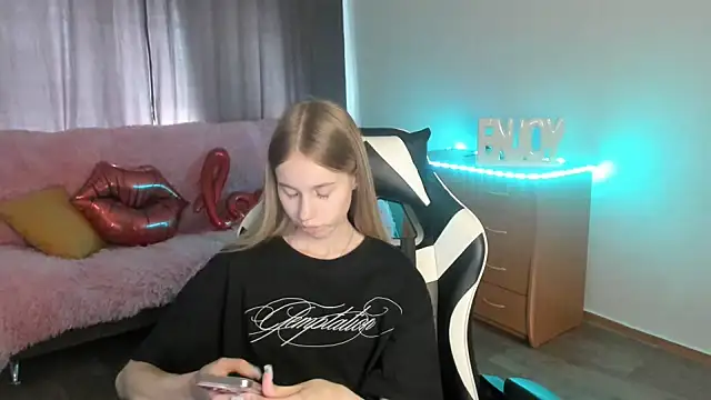 ModelPi's Webcam Show