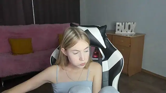 ModelPi's Webcam Show