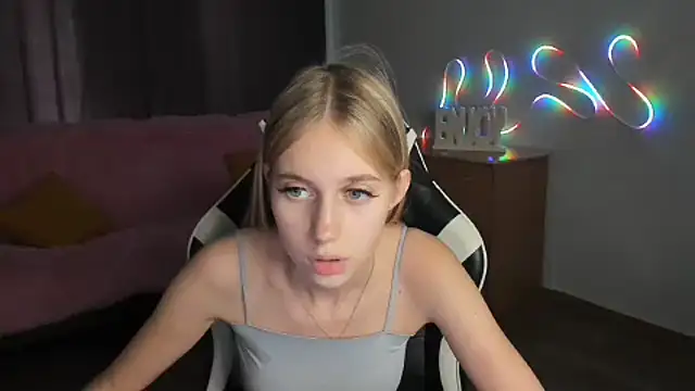 Chat +18 de ModelPi ao vivo