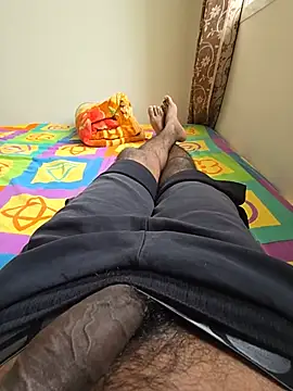 Mazino-02 Show in webcam