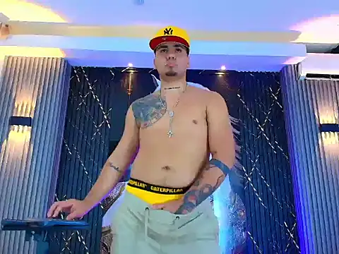 Iam_Josue-'s Webcam Show
