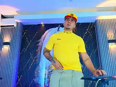 Iam_Josue-'s Webcam Show