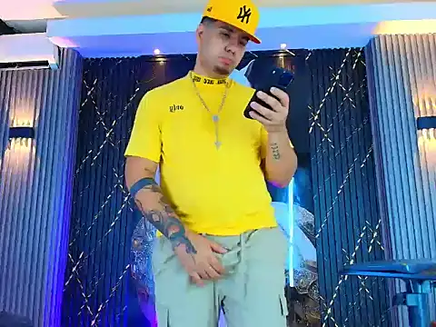 Iam_Josue- webkamerás műsora