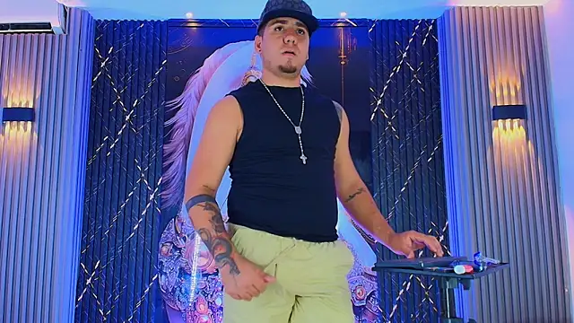 Вебкам-шоу Iam_Josue-