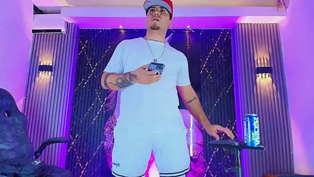 Iam_Josue- webkamerás műsora