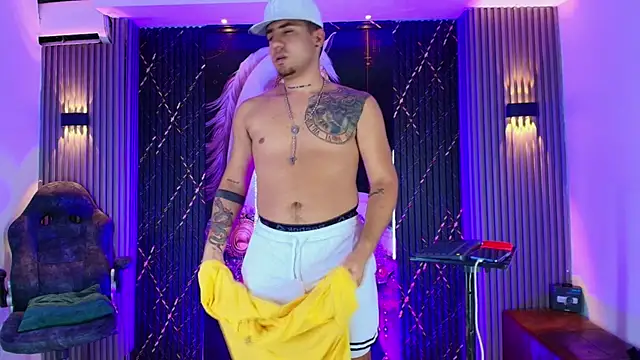 Iam_Josue- webcam show