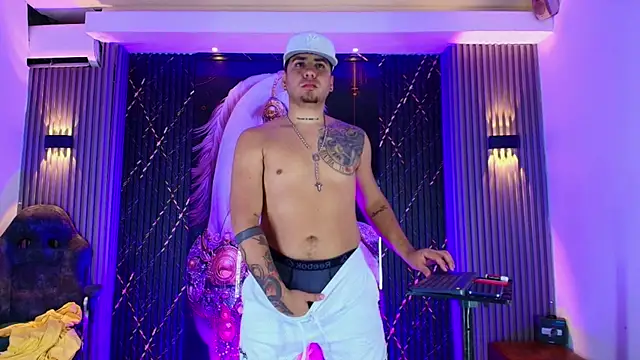 Iam_Josue- Webcam-Show