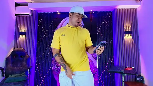 Show modela Iam_Josue- na web-kameri