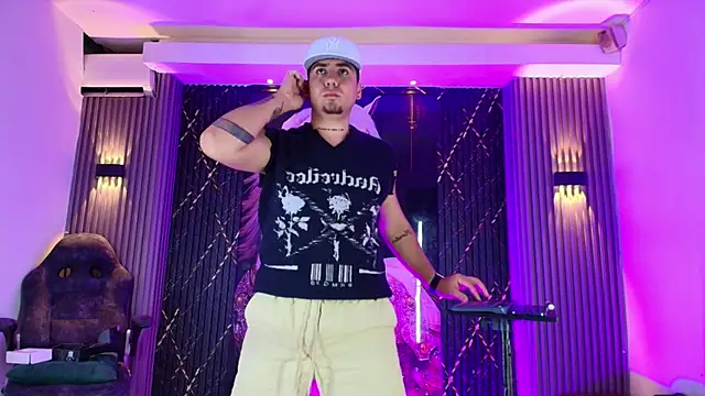 Iam_Josue- 网络视讯表演