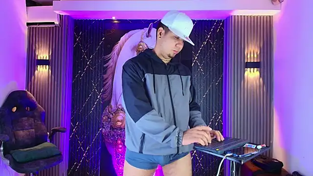 Iam_Josue- Show in webcam