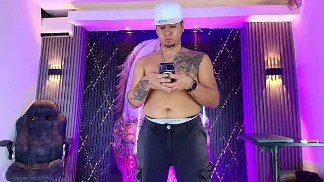 Iam_Josue- webkamerás műsora