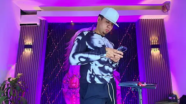 Iam_Josue- webkamerás műsora