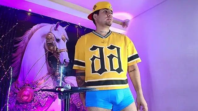 Pokazy przed kamerką – Iam_Josue-