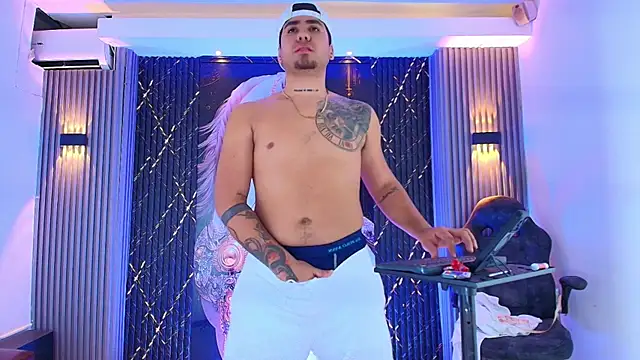 Iam_Josue- Webcam-Show