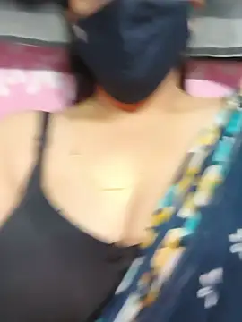 Chat XXX en directo de moumondal4