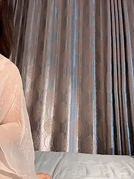 xiaoyizi20261 网络视讯表演