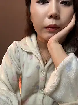 xiaoyizi20261 网络视讯表演