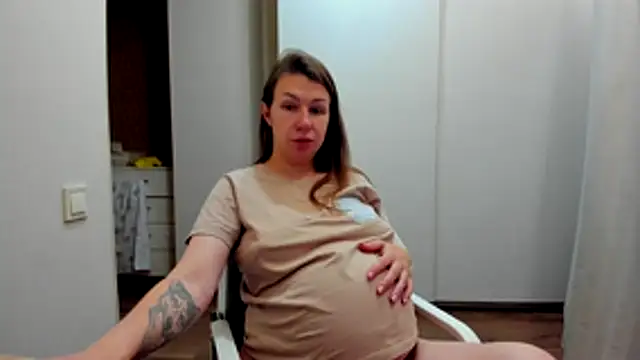 PregnantEvaのライブXXXチャット