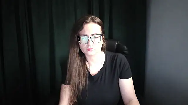 NoraMilf: απευθείας συνομιλία ΧΧΧ