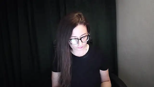 NoraMilf's Live XXX Chat