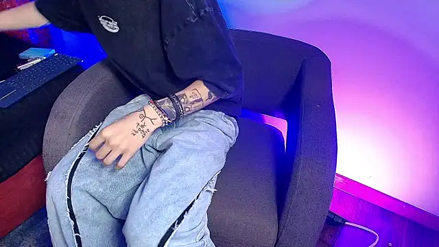 BLAKE___01n Webbikameraesitys