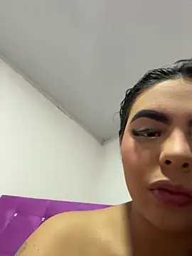 Živý XXX chat Aylin_Fox