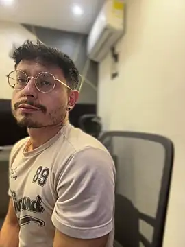 andrewlopezz Webcamshow