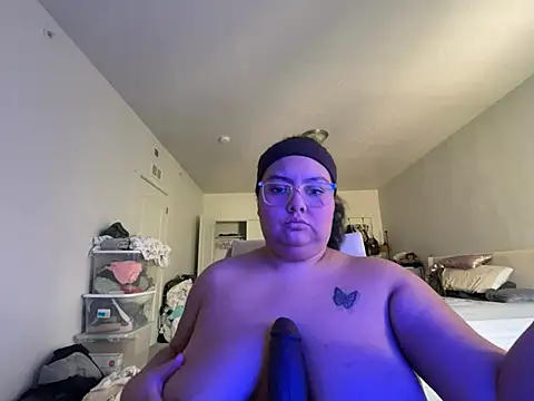 הופעת וובקאם של LittleAngelFace