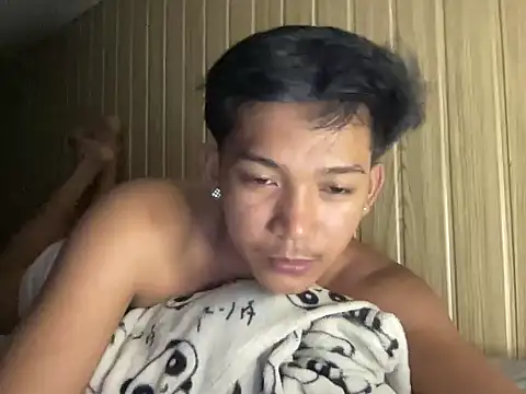 YourcumBoy77 Adlı Modelin Web Kamerası Şovu