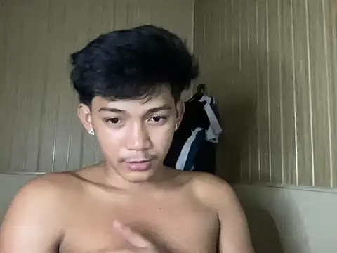 YourcumBoy77 网络视讯表演