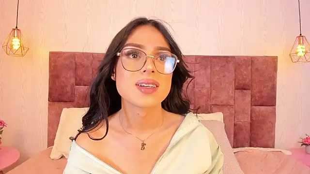 SamanthaFairyy: διαδικτυακό σόου στην κάμερα
