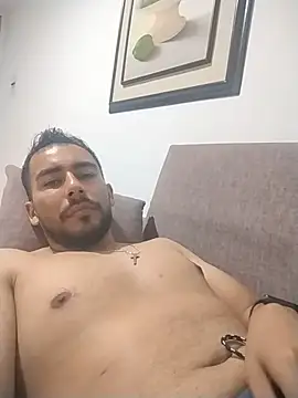 Vazquenuann Show in webcam