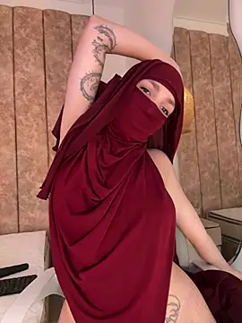 mariiiam_ Adlı Modelin Canlı XXX Sohbeti