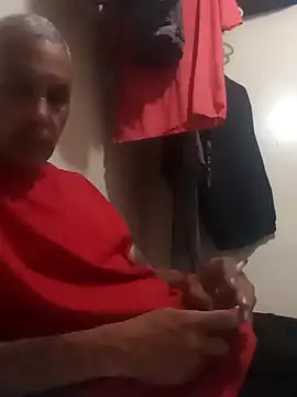 הופעת וובקאם של loveto69ypu