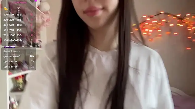 KamalaFlurry Show in webcam