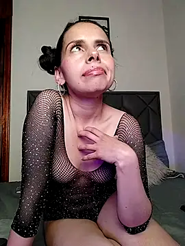 Bianca_Vibe Adlı Modelin Canlı XXX Sohbeti