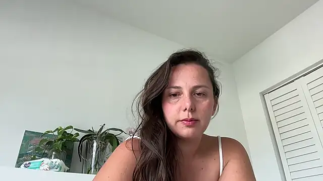 bellag825's Webcam Show