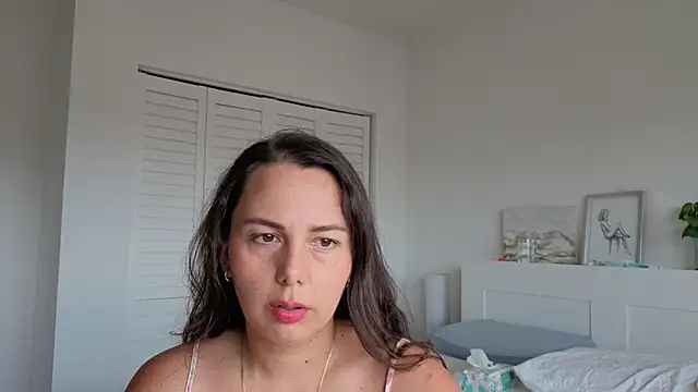 bellag825 Show in webcam