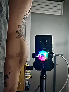 LuckyBoybaby webkamerás műsora