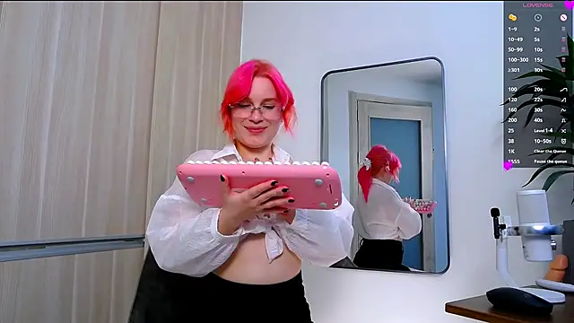 צ'אט XXX בשידור חי של MinaGloww